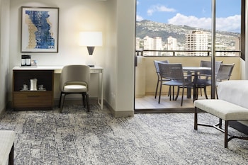 Family Room, Multiple Beds (Tapa Collection)