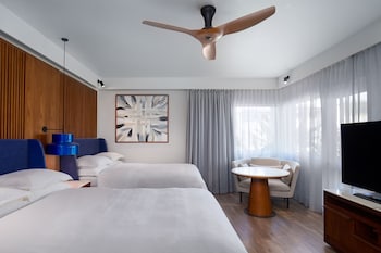 Room, 2 Double Beds, Garden View