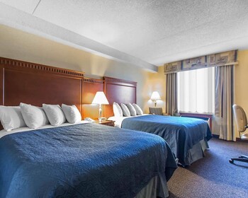 Standard Room, 2 Queen Beds, Non Smoking