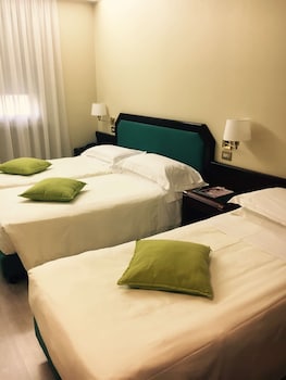 Standard Room, Multiple Beds