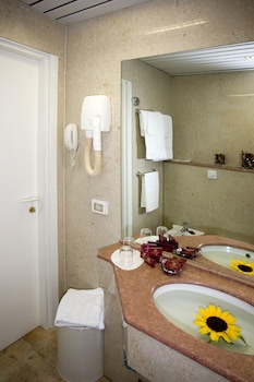 Standard Room, 2 Twin Beds