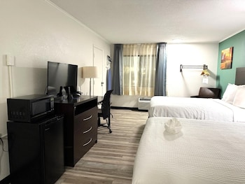 Room, 2 Queen Beds, Non Smoking