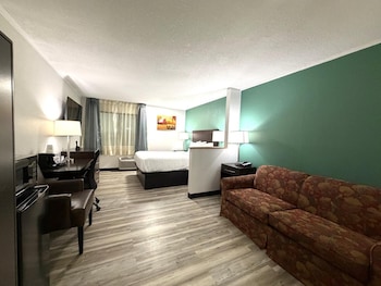 Suite, 1 Queen Bed, Non Smoking