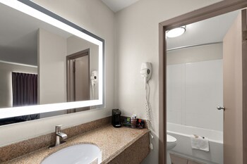 Standard Room, 1 King Bed, Non Smoking (Second Floor)
