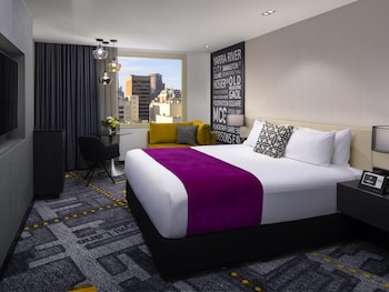 Superior Room, 1 King Bed