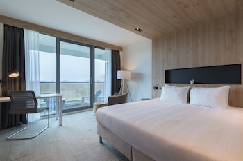 Superior Room, 1 King Bed