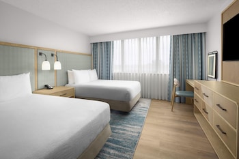 Suite, 2 Double Beds, Accessible, Bathtub