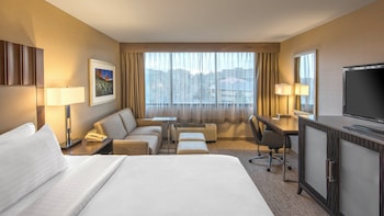 Premium Room, 1 King Bed with Sofa bed