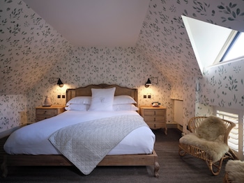 Barnsley Cottage Room