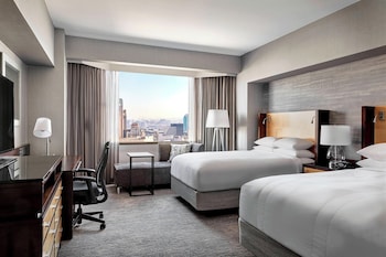 Room, 2 Double Beds (Hearing Accessible)