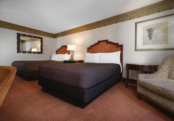 Manor Double Queen Room