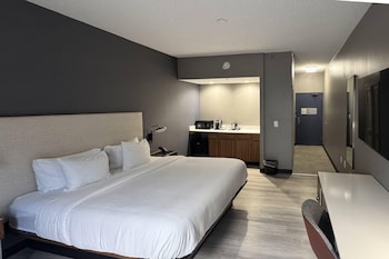 Executive Suite, 1 King Bed, Non Smoking