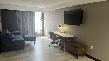 Suite, 2 Queen Beds, Non Smoking