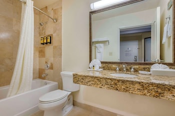 Standard Room, 1 King Bed, Accessible, Refrigerator (Larger Room)