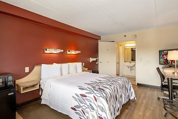 Deluxe Room, 1 King Bed, Accessible (Roll-In Shower, Smoke Free)