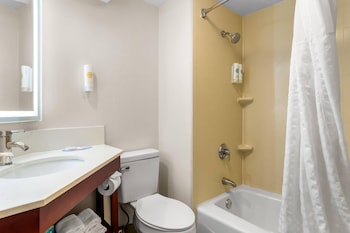 Standard Room, 2 Queen Beds, Non Smoking