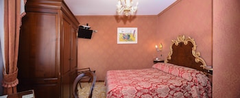 Classic Double or Twin Room