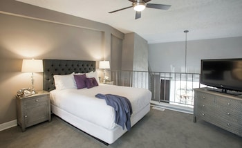 Premier Loft, 1 Queen Bed