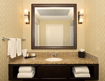Premium Suite, Multiple Beds, Microwave (2 Rooms, Parlor)