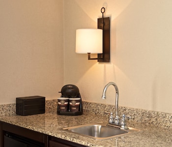 Suite, Multiple Beds, Microwave