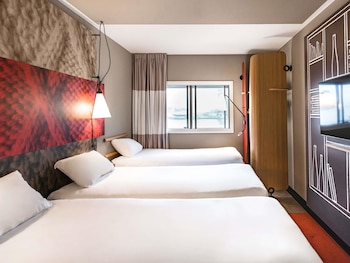 Room, 3 Twin Beds