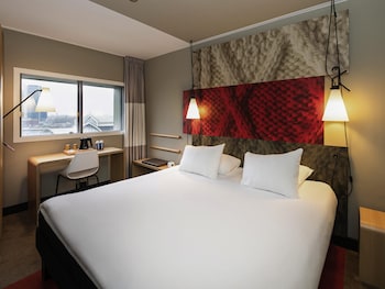 Room, 1 Double Bed, River View