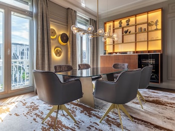 Presidential Suite