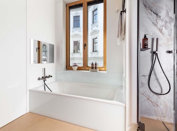 Schaezler Suite 1