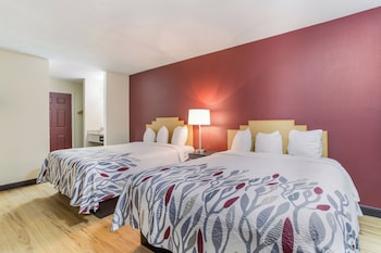 Suite, 2 Queen Beds (Smoke Free)