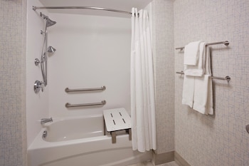 Suite, 2 Queen Beds, Accessible (Mobility, Accessible Tub)