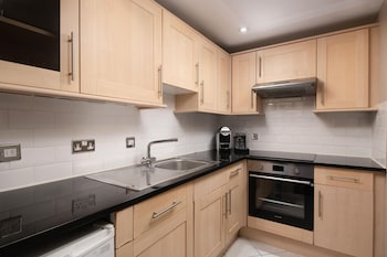 Studio Suite, 1 King Bed, Kitchenette