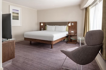 Studio Suite, 1 King Bed, Kitchenette