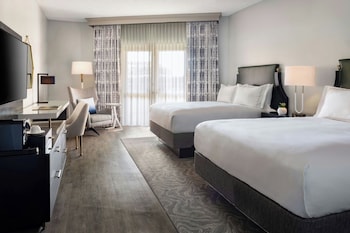 Deluxe Room, 2 Queen Beds, Resort View, Balcony,(Tower)
