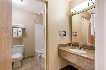 Standard Room, 2 Queen Beds, Non Smoking, Refrigerator & Microwave