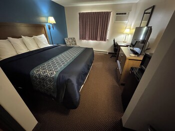 Room, 1 King Bed, Non Smoking