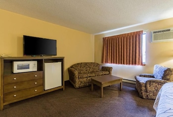 Studio Suite, 1 King Bed, Jetted Tub