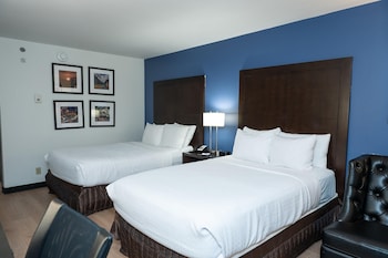 Room, 2 Double Beds, Mobility Accessible, Non Smoking (Roll-in Shower)
