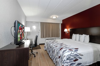 Deluxe Room, 1 King Bed (Smoke Free)