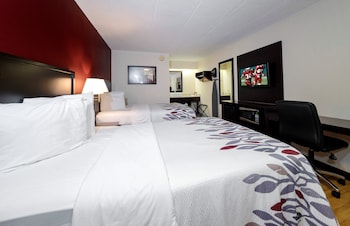 Deluxe Room, 2 Double Beds (Smoke Free)