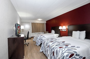 Deluxe Room, 2 Double Beds (Smoke Free)