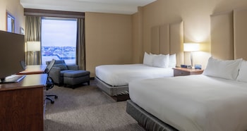 Club Room, 2 Queen Beds, Harbour View, Free Breakfast