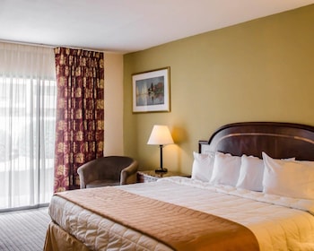 Room, 1 King Bed, Accessible, Non Smoking (1st Floor)