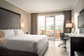 Standard Room, 1 Queen Bed, Accessible, Non Smoking