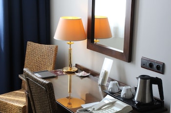 Superior Room, Multiple Beds, Non Smoking, Garden View