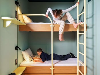 Family Room, Multiple Beds