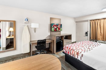 Superior Room, 1 King Bed (Smoke Free)