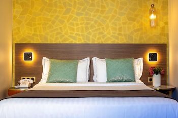 Standard Room, 1 Queen Bed, Non Smoking