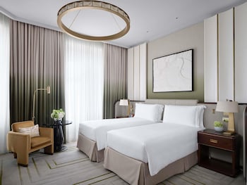 Deluxe Room (2 Single Beds, 333sf, 31sm)