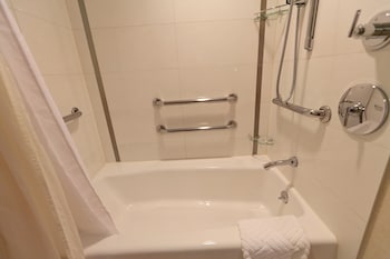 Room, 2 Double Beds, Accessible, Bathtub (Mobility & Hearing)
