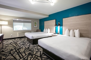 Room, 2 Queen Beds, Non Smoking